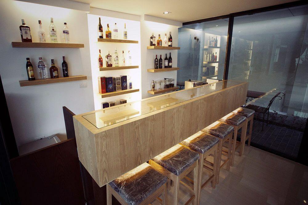 Alisha Court Hotel & Residence Банкок Екстериор снимка